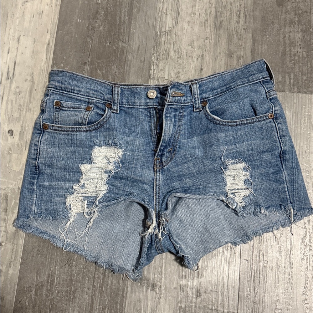 Levi’s 515 size 6‎ Cutoff Frayed Distressed Denim Shorts Light Wash